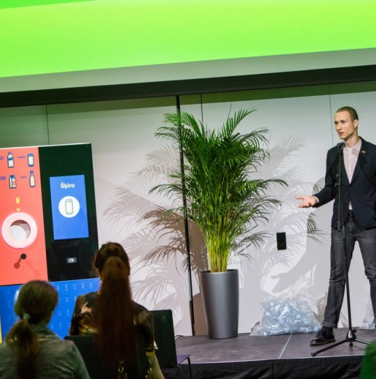 Happy people Fantadromā